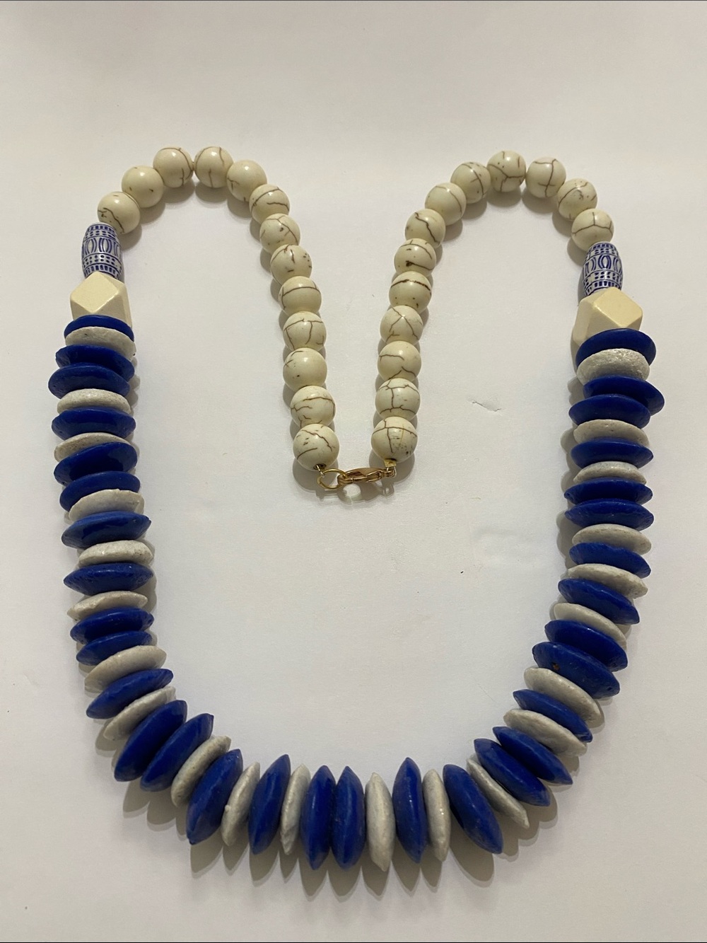 Y2K 80s vintage Handcrafted Blue and Cream Beaded Statement Necklace